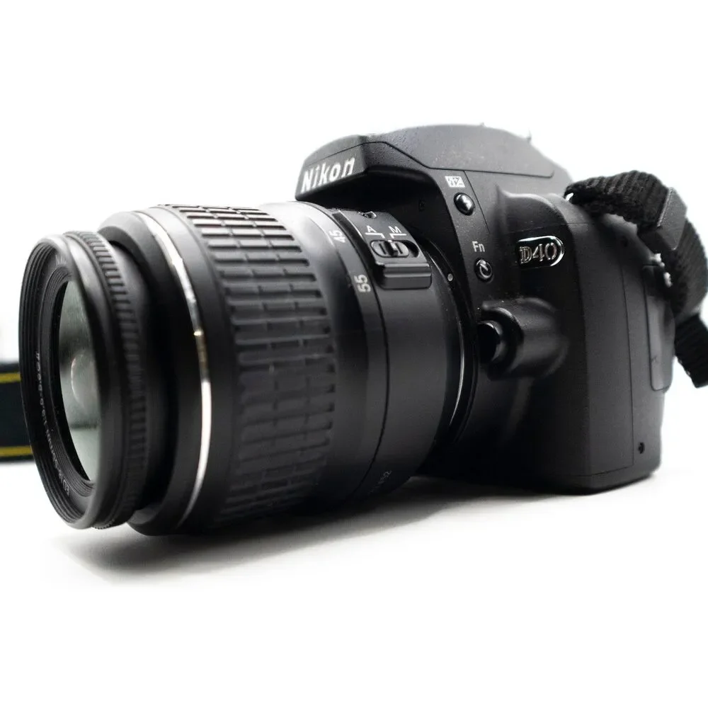 NIKON D40 Camera DSLR w/ 18-55mm + 55-200mm Lens Strap & Charger Included